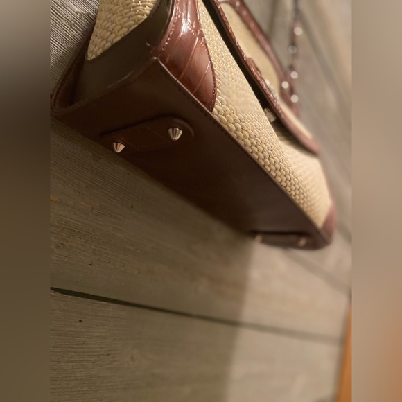 M.C. Shoulder Bag - Picture 5 of 9